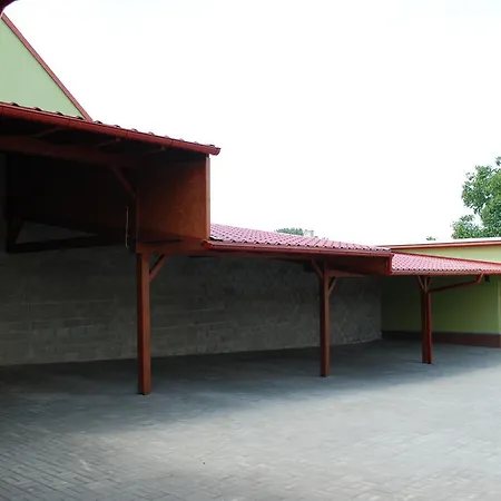 Guest house Na Dedine 3*